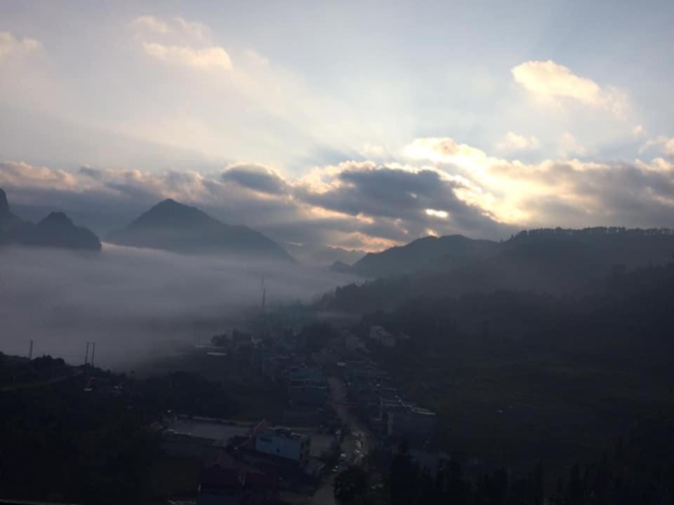 Cici Homestay Dong Van Экстерьер фото
